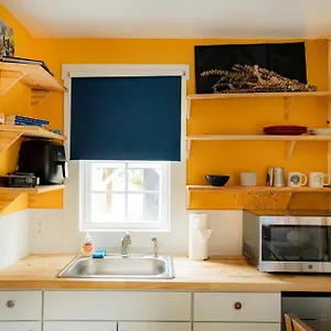 Adorable Solo-traveler Retreat Charlotte